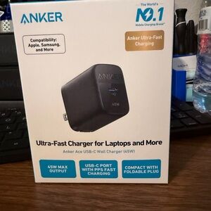 Anker  USB-C Wall Charger 45W